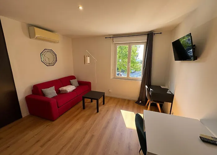 Studio Cassin - Next To Tramway Line 2 Near Airport