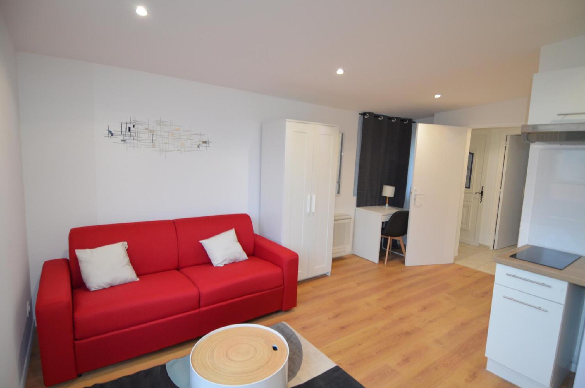 Apartment Cassin - Next To Tramway Line 2 Near Airport