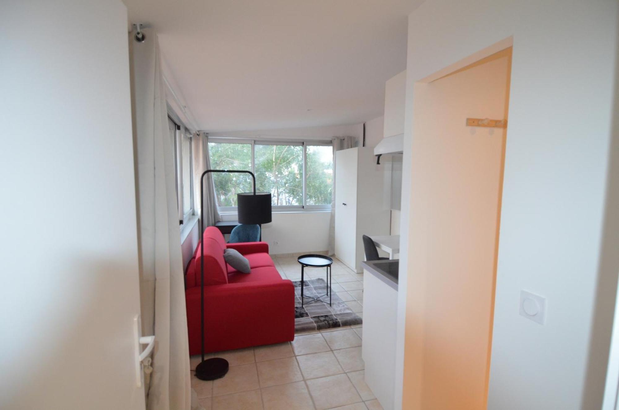 Cassin - Next To Tramway Line 2 Near Airport Apartment