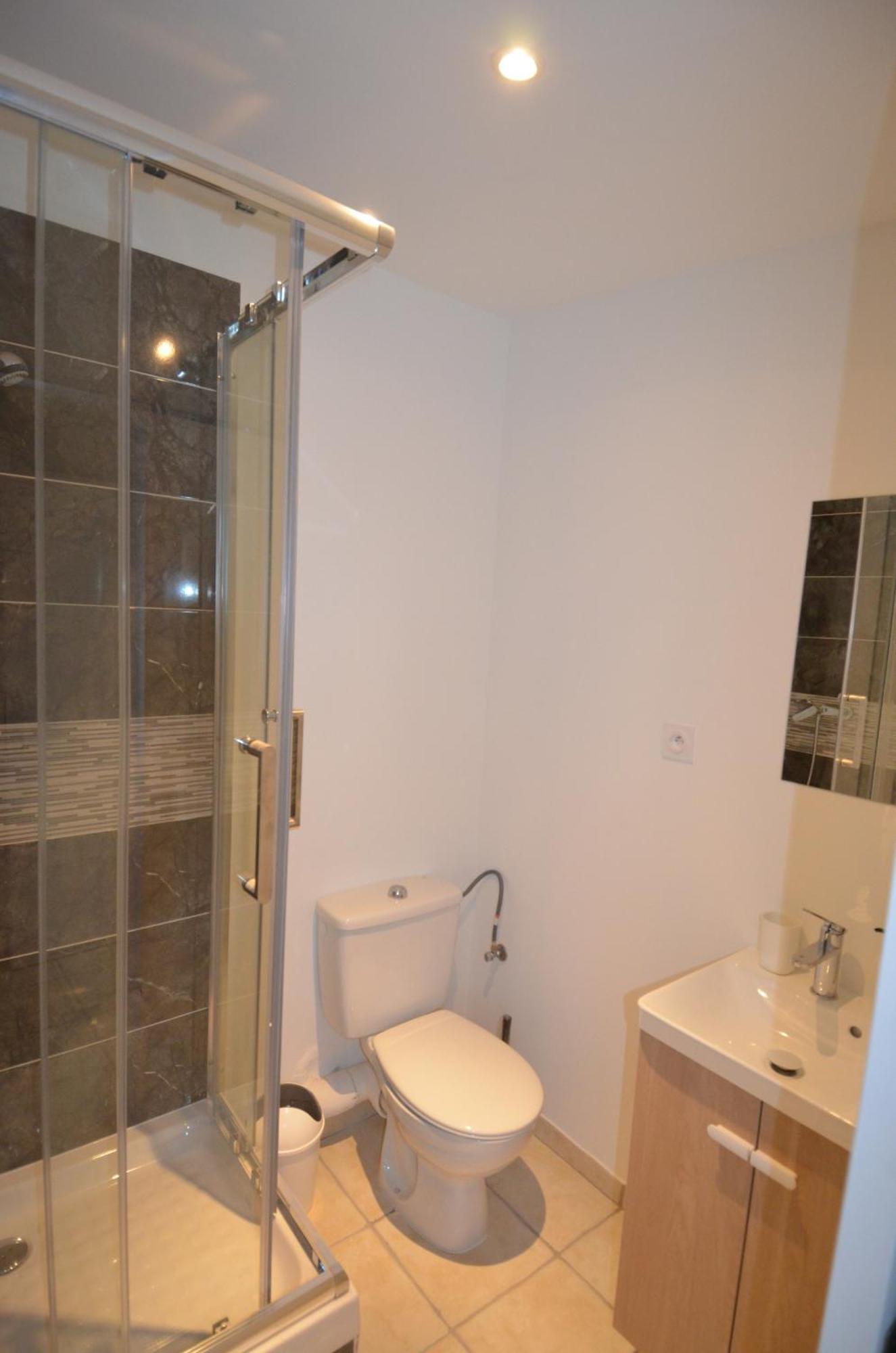 Cassin - Next To Tramway Line 2 Near Airport * Nizza