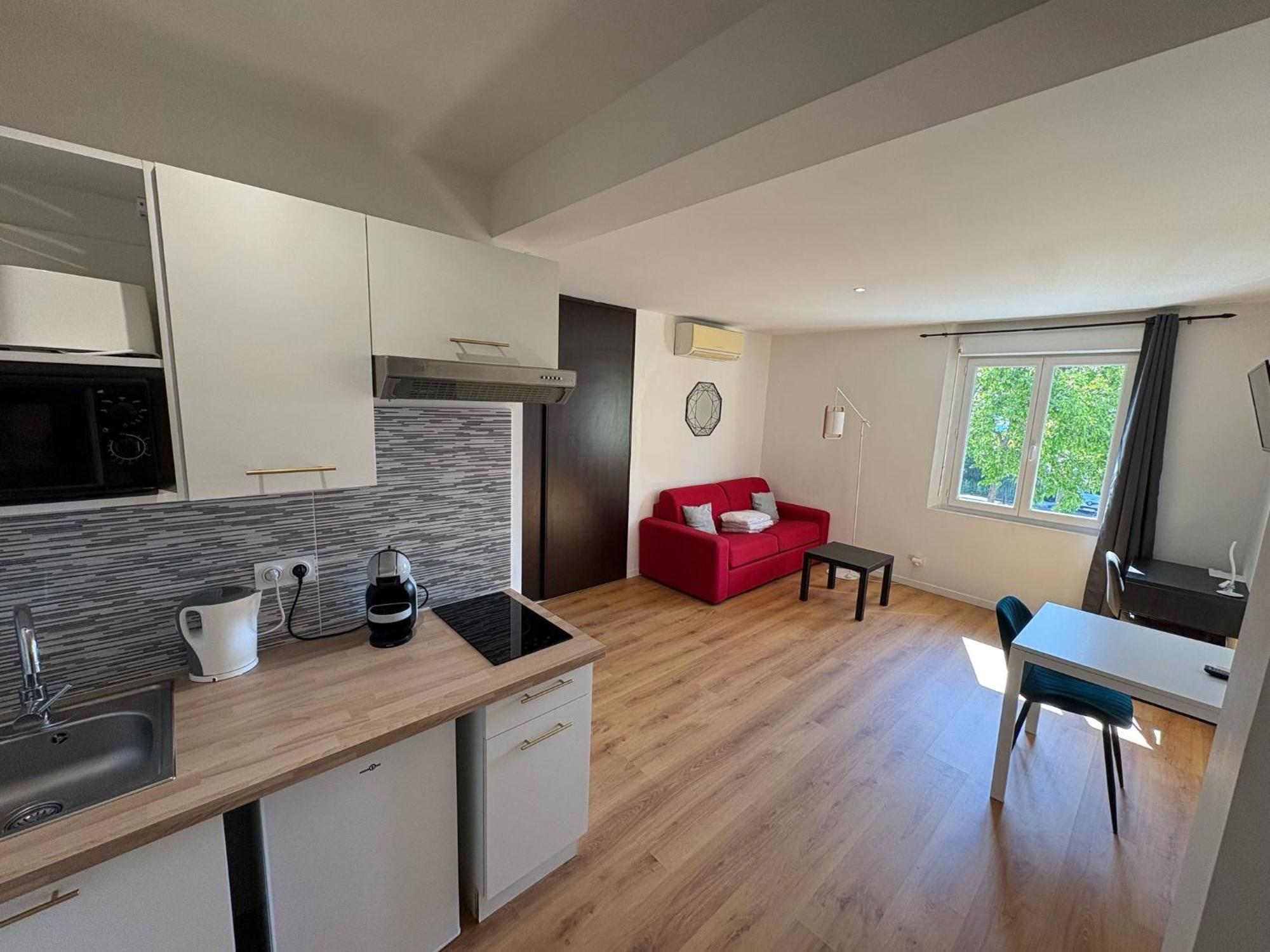 Apartment Cassin - Next To Tramway Line 2 Near Airport Nice